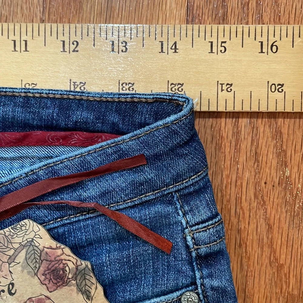 Refuge  Blue Jeans NWT Style The Sweet Skinny Size 9 98% cotton 2% spandex - Picture 7 of 13